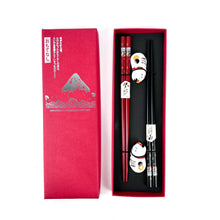 Load image into Gallery viewer, Maneki-neko | Panda chopsticks and chopstick holders set