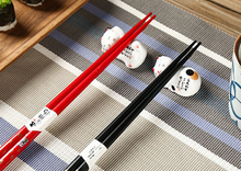 Load image into Gallery viewer, Maneki-neko | Panda chopsticks and chopstick holders set