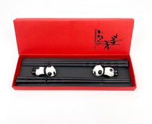 Load image into Gallery viewer, Maneki-neko | Panda chopsticks and chopstick holders set