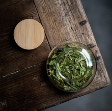 Load image into Gallery viewer, Airtight glass container tea storage jar