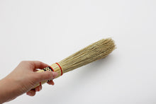 Load image into Gallery viewer, Handmade sorghum broomcorn brush Chinese wok brush
