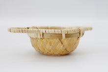 Load image into Gallery viewer, Bamboo tea strainer with two side handle