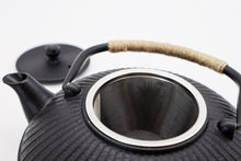 Load image into Gallery viewer, Japanese style cast iron teapot set | Black