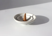Load image into Gallery viewer, Tibetan natural incense cone