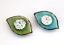 Load image into Gallery viewer, Ceramics lotus incense holder