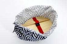 Load image into Gallery viewer, Japanese Wooden Bento Box with Bento Bag
