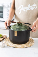 Load image into Gallery viewer, Japanese Style Retro Casserole Pot