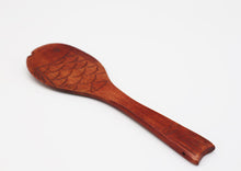 Load image into Gallery viewer, Fish-shaped rice Serving Spoon