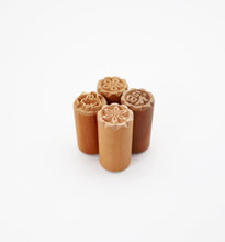 Load image into Gallery viewer, 4pcs Wood Dessert Seal Stamp Set