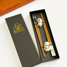 Load image into Gallery viewer, Cat chopsticks + chopstick holder set (Copy)
