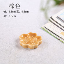 Load image into Gallery viewer, Chopstick holder / a lucky decoration in various patterns cat, panda, sakura, fish, etc.
