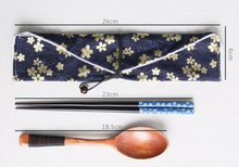 Load image into Gallery viewer, Crane Japanese Wood Chopsticks Set
