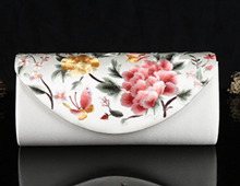 Load image into Gallery viewer, Chinese Silk Evening Dress Bag
