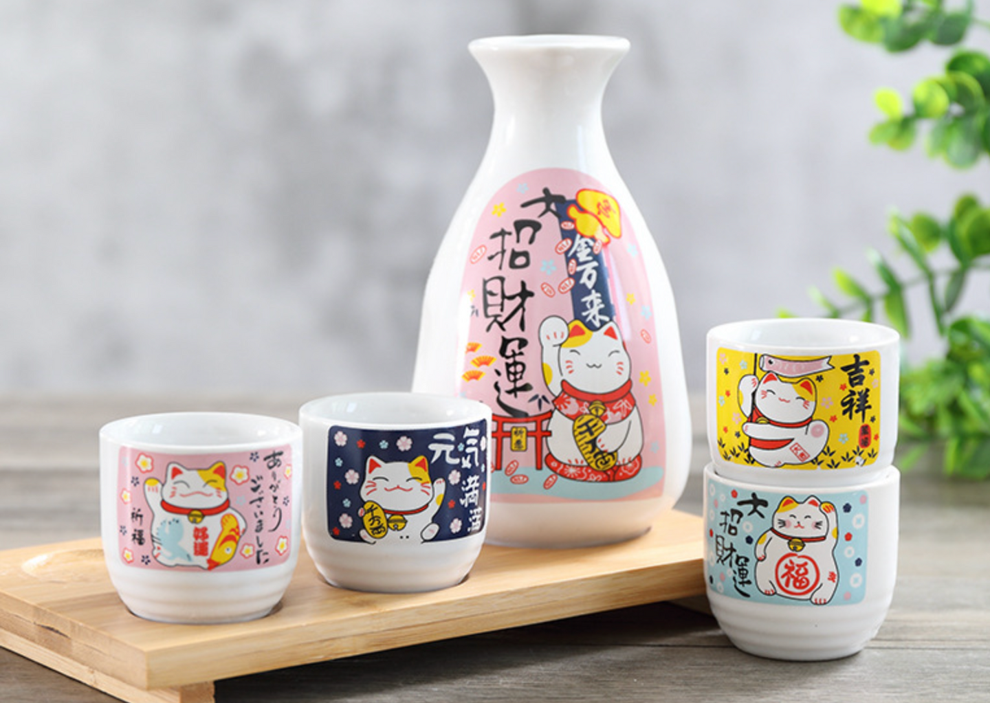 Ceramic Japanese style Sake Set | Maneki-neko